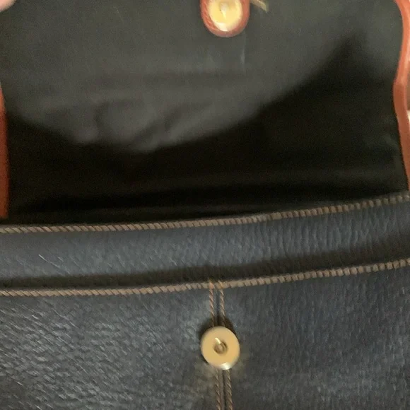 Liz Claiborne Leather Shoulder/Crossbody bag - Picture 12 of 14